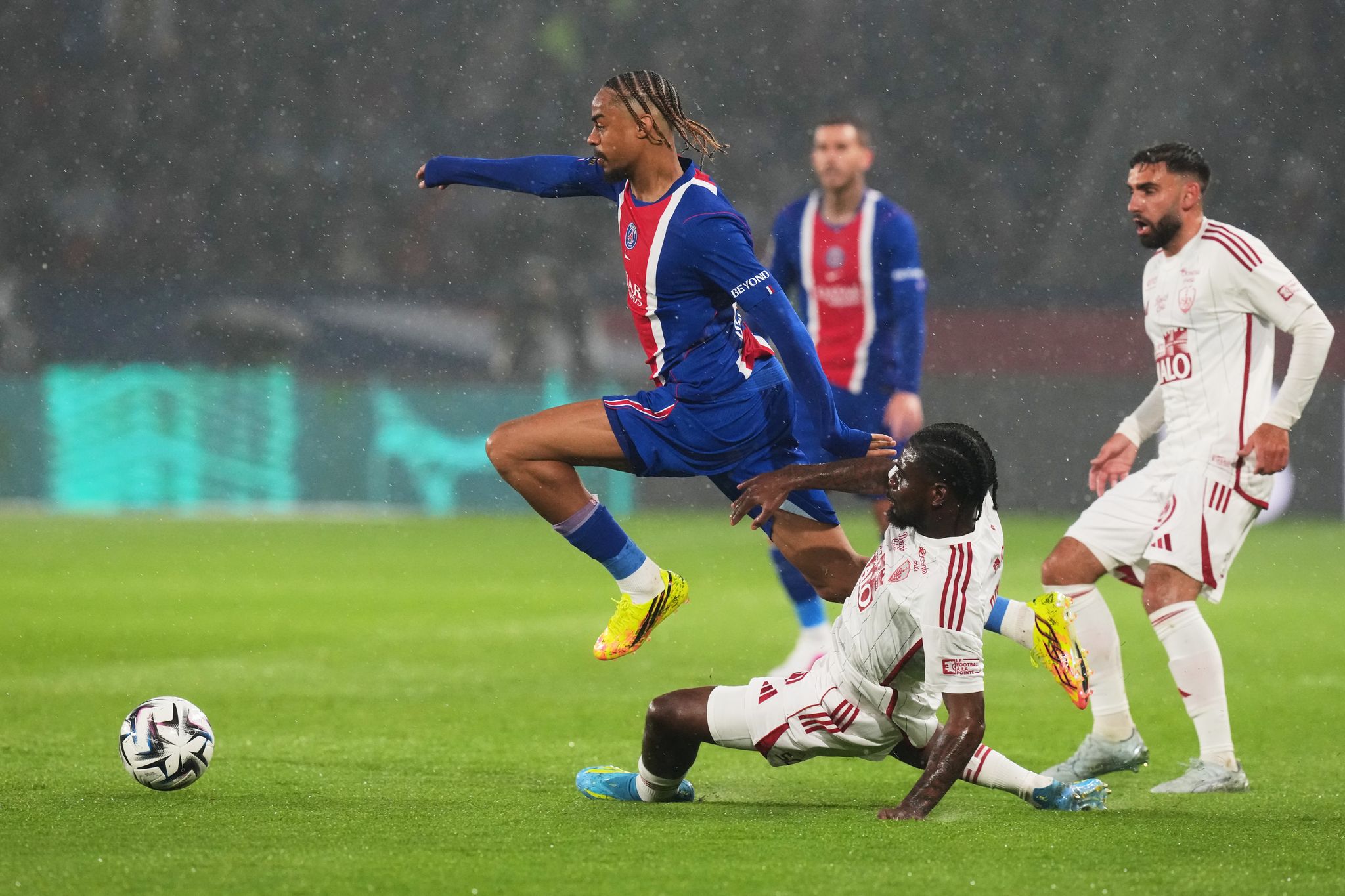 Sieg gegen Brest: PSG kann Meister-Sekt kalt stellen