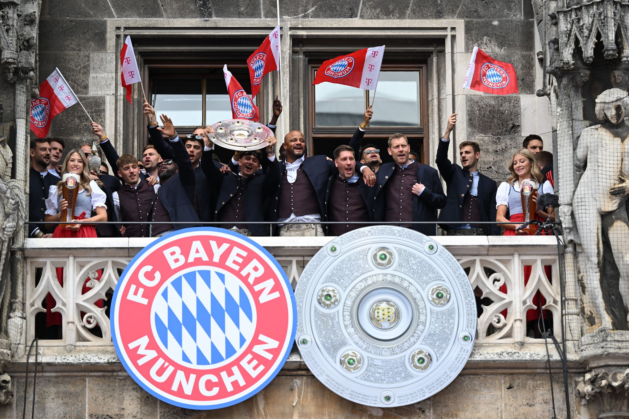 Double-Ansage bei Meisterfeier: «Noch mal richtig Gas geben»