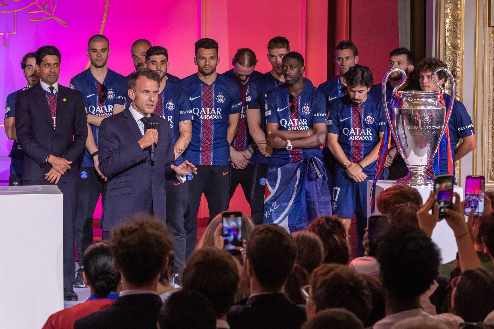 Macron über Krawalle: «Das muss ein Ende haben»